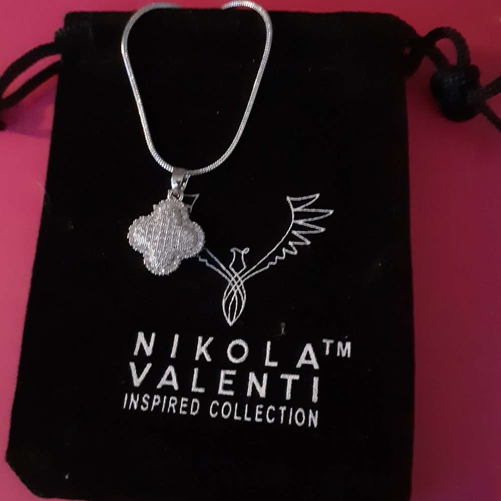 Nikola Valenti Necklace